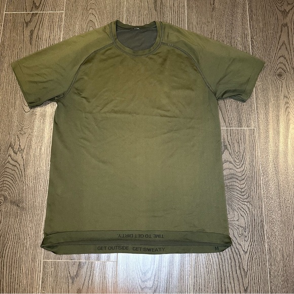 Lot Of 3 Lululemon Men’s Metal Vent Red Green Blue Short Sleeve Shirts Size M - Picture 7 of 14